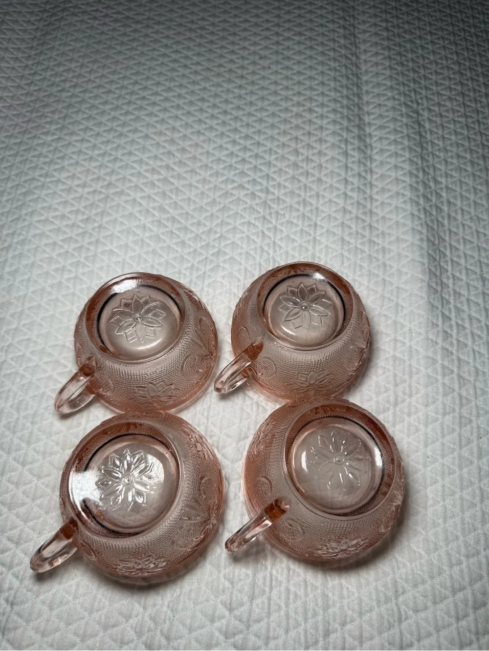 Vintage Tiara Indiana Glass Pink Peach Sandwich Coffee Tea Cups Set of 4 Floral